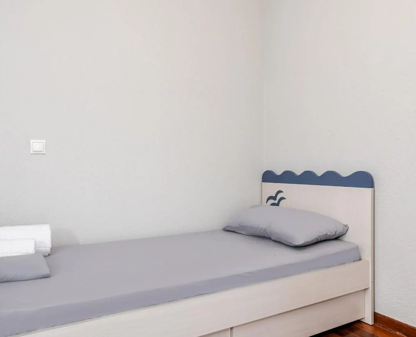 Spacious 3-Bedroom Apartment With Wifi, Ac In Charming Kalamaria - Mountain View Thessaloniki