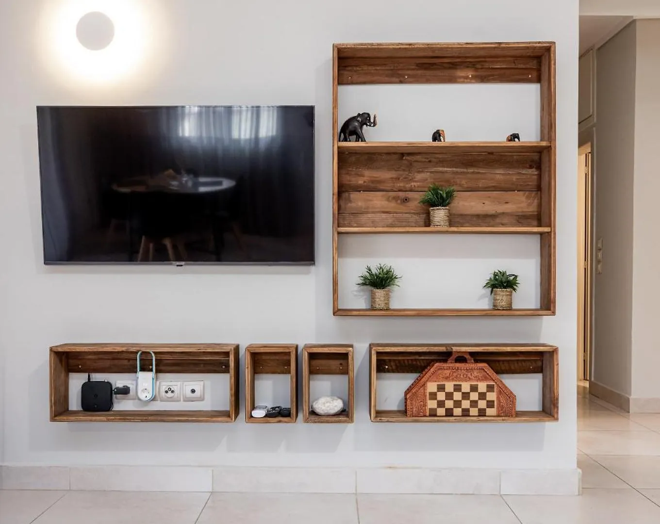 Spacious 3-Bedroom Apartment With Wifi, Ac In Charming Kalamaria - Mountain View Thessaloniki 0*,  Greece