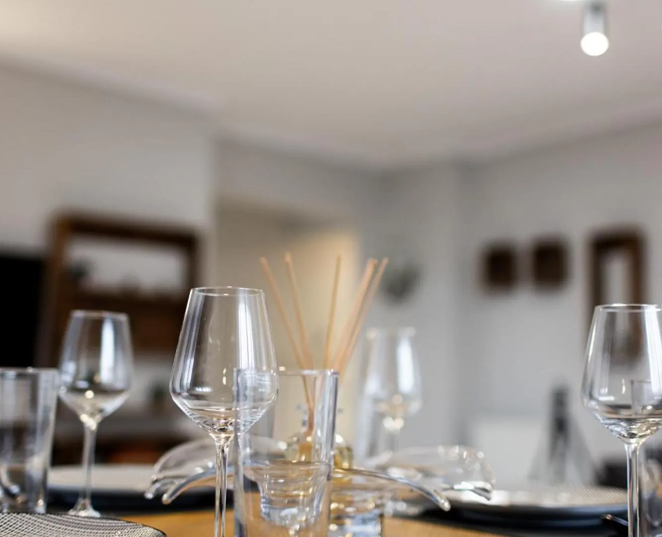 Spacious 3-Bedroom Apartment With Wifi, Ac In Charming Kalamaria - Mountain View Thessaloniki Greece