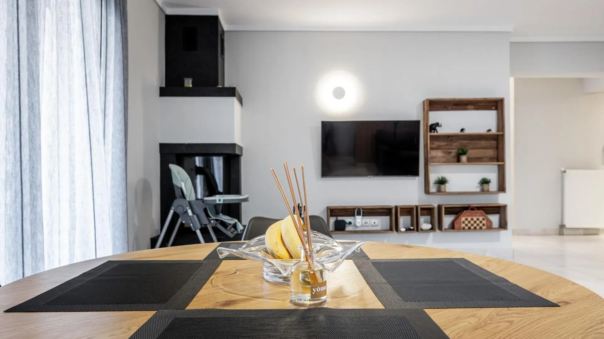 Spacious 3-Bedroom Apartment With Wifi, Ac In Charming Kalamaria - Mountain View Saloniki Grecja