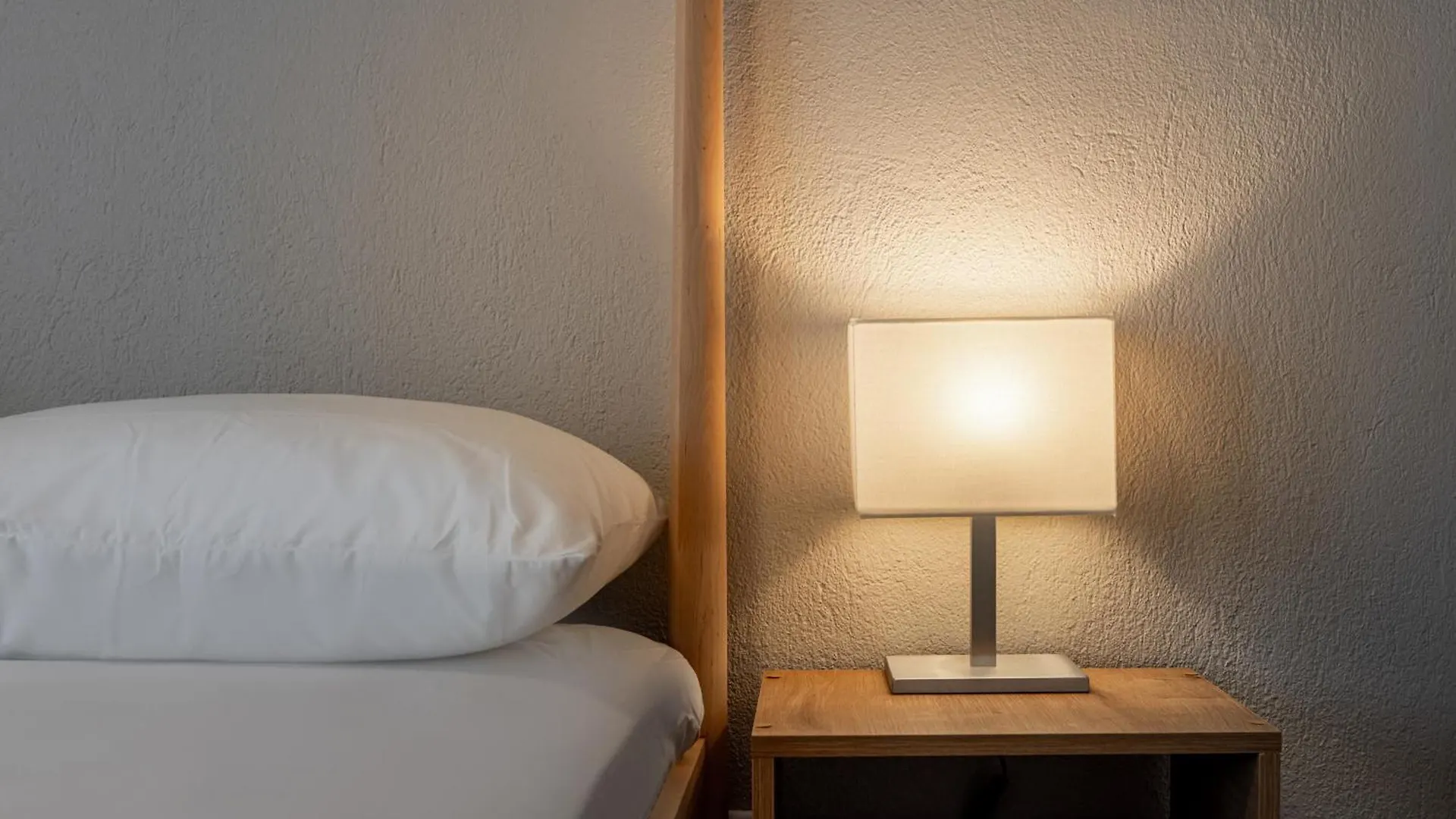 Spacious 3-Bedroom Apartment With Wifi, Ac In Charming Kalamaria - Mountain View Saloniki Grecja