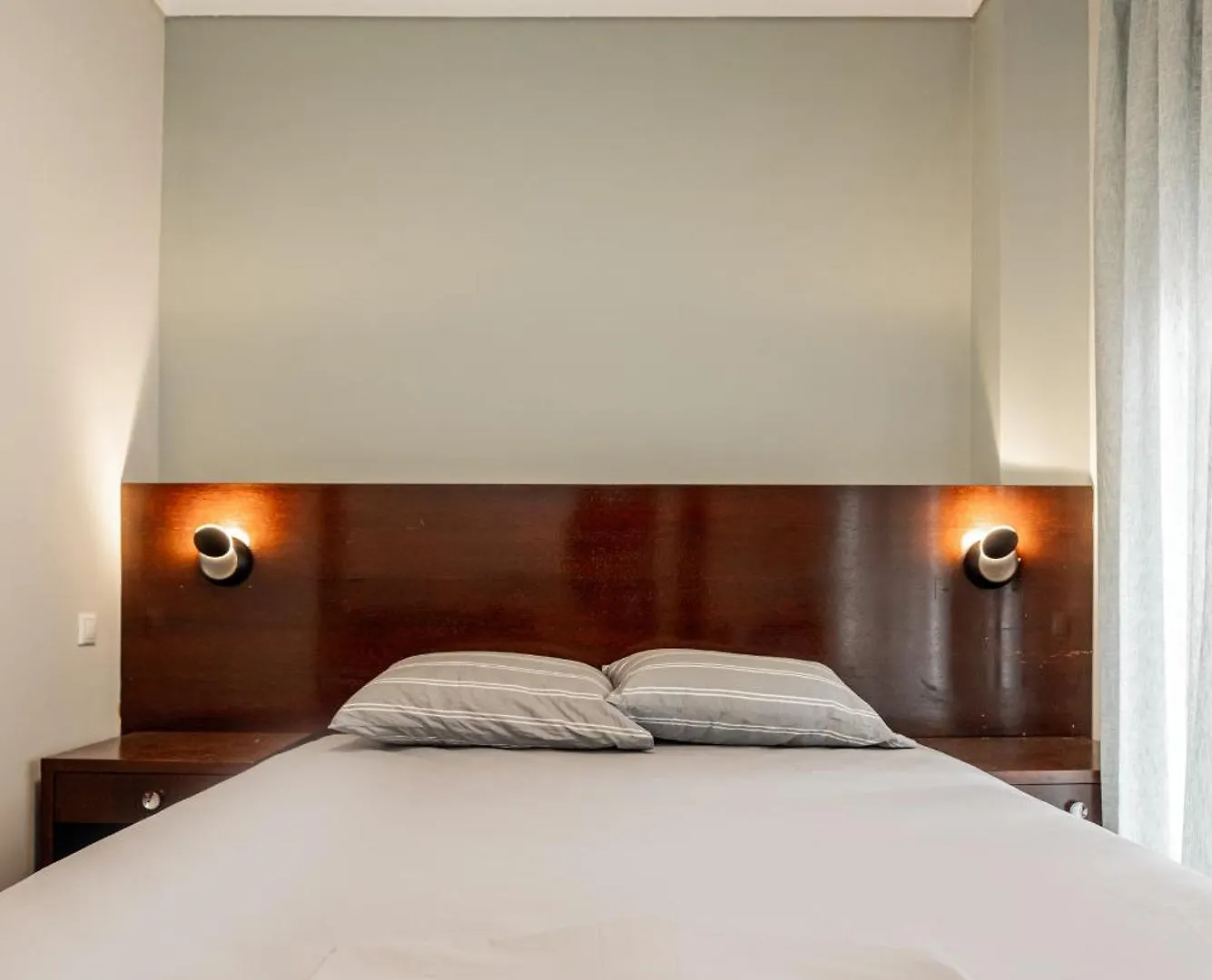Spacious 3-Bedroom Apartment With Wifi, Ac In Charming Kalamaria - Mountain View Saloniki